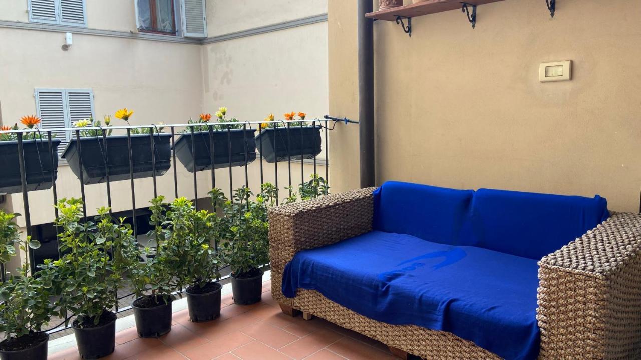 Indipendent Studio Apartment With Terrace - Parking Florença Exterior foto
